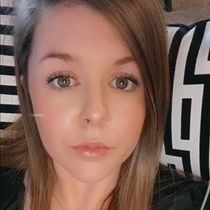 Meet your Posher, Hailey